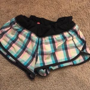 lululemon athletica Shorts - Shorts lululemon athletica Shorts - Shorts